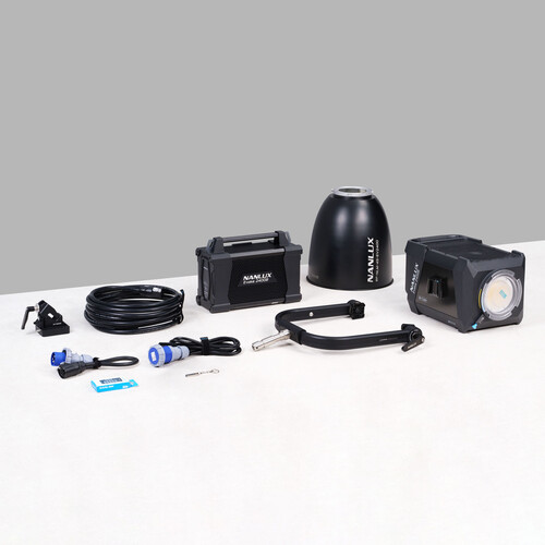 NANLUX - EV2400BCTNPG2BX - Evoke 2400B Kit with 45° Reflector in Cardboard Carton Packaging