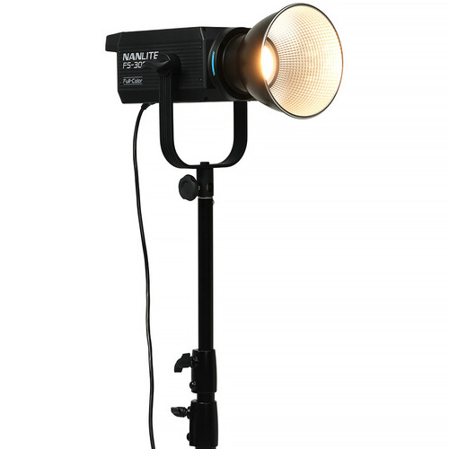 Nanlite FS-300C led rgbw Spot Light