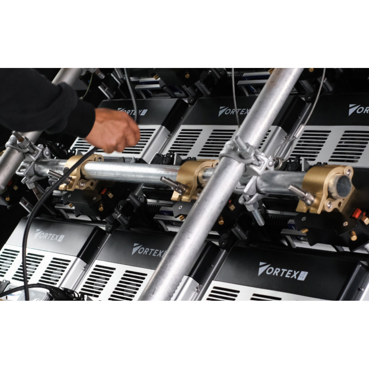 Creamsource LNX Mount 4-Way x 6 & LNX Pin x 24 in Hardcase - K-CS-LNX-4-X6