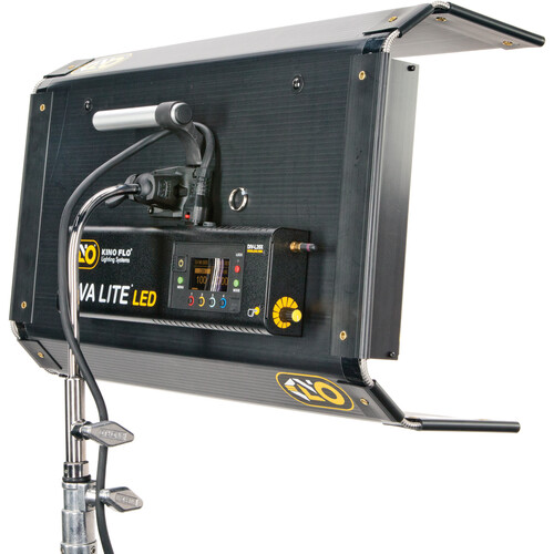 Kino Flo - KIT-DL20XBU - Diva-Lite 20 LED DMX Kit, Univ w/ Soft Case (Includes Diva-Lite 20 LED DMX Fixture, Louver 90°, Baby Receiver (16mm), Soft Case)