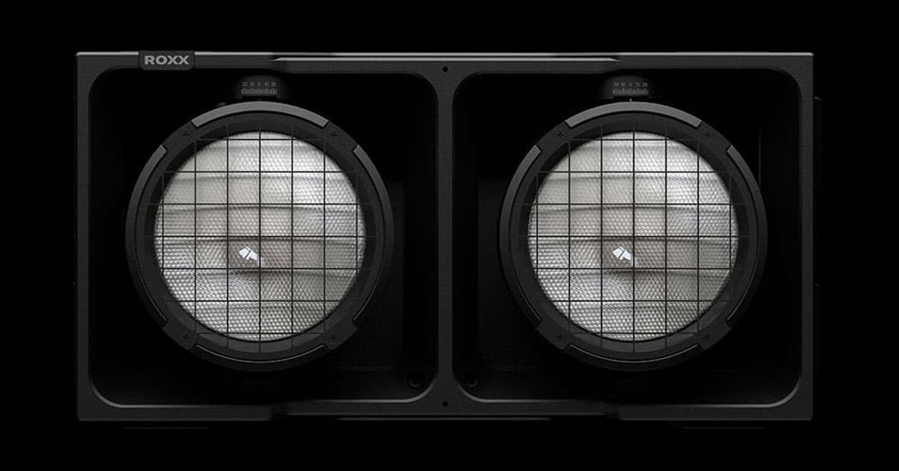 ROXX CLUSTER B2 W
2x 300w WW+A+R LEDs
C-Lok Mounting, IP65, 100-240v, black
*does not include omega bracket st