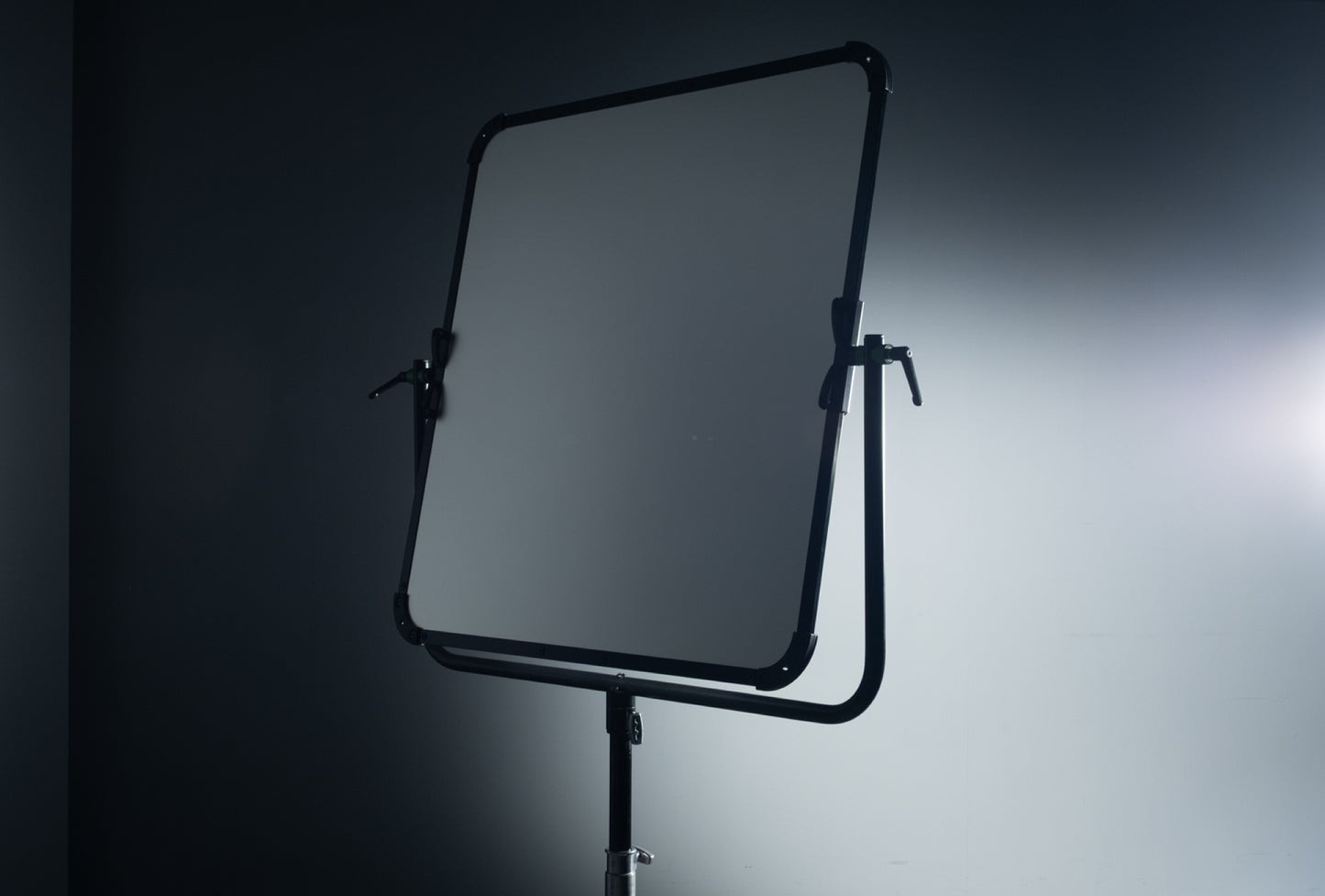 Lightbridge C0400040-02 C-100 Frame Diff 0/1 (Gen2) with Speedbag – Dual-Sided Hard Light Touchproof CRLS Precision Lighting Reflectors