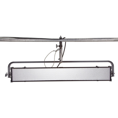 Kino Flo Diva-Lite 41 LED DMX, Yoke, w/ 90º Louver