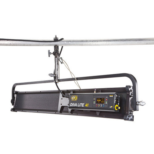 Kino Flo Diva-Lite 41 LED DMX, Yoke, w/ 90º Louver