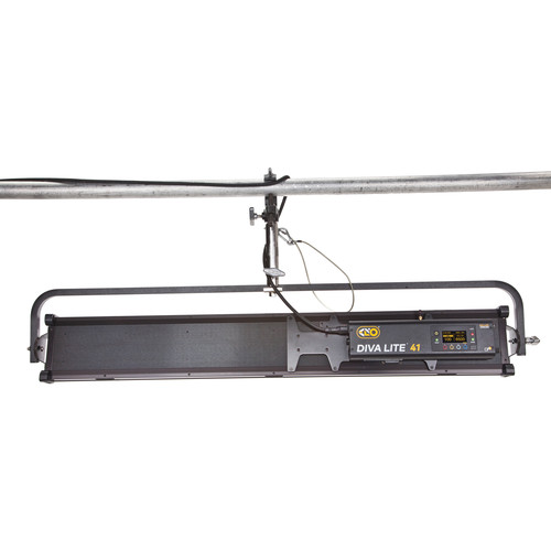 Kino Flo Diva-Lite 41 LED DMX, Yoke, w/ 90º Louver