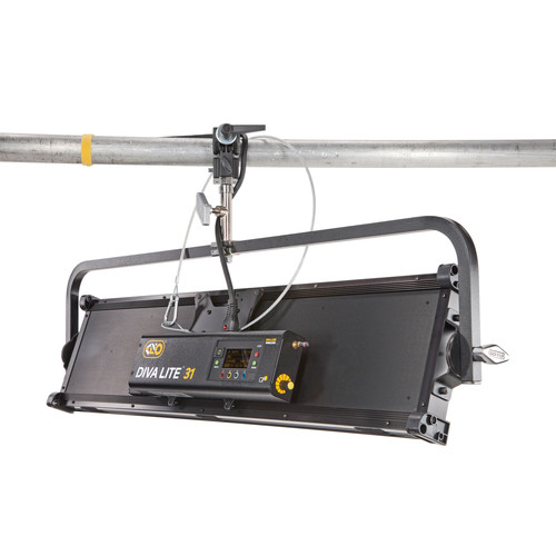 Kino Flo Diva-Lite 31 LED DMX, Yoke, w/ 90º Louver