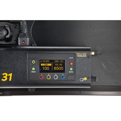 Kino Flo Diva-Lite 31 LED DMX, Yoke, w/ 90º Louver