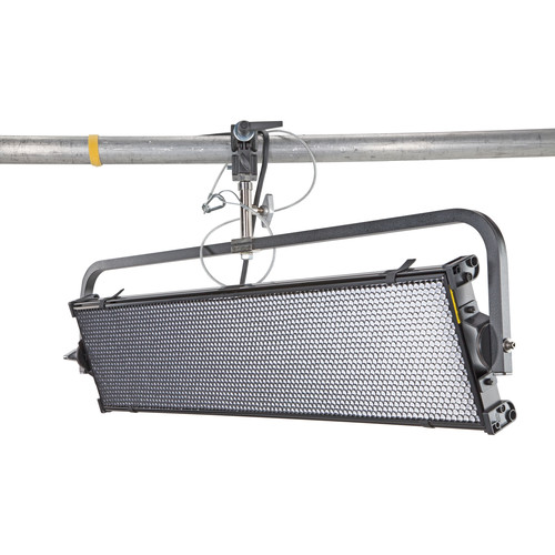 Kino Flo Diva-Lite 31 LED DMX, Yoke, w/ 90º Louver