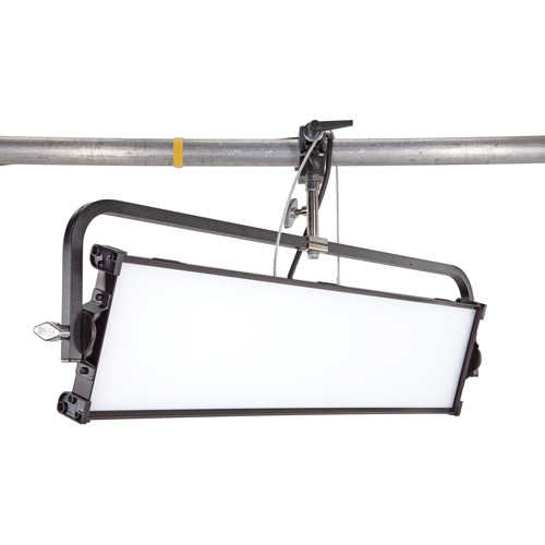 Kino Flo Diva-Lite 31 LED DMX, Yoke, w/ 90º Louver