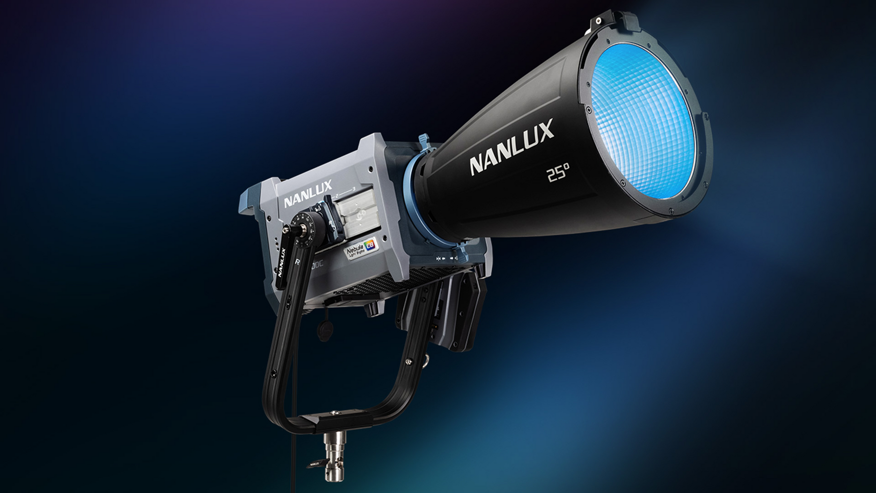 Nanlux Evoke 600C C8 Full-color Spot Light w/Trolley Case – MACCAM