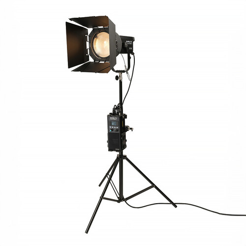 Nanlite Forza 500B II Bi-Color LED Spotlight, FL-20G Fresnel, and Rolling Padded Case Kit