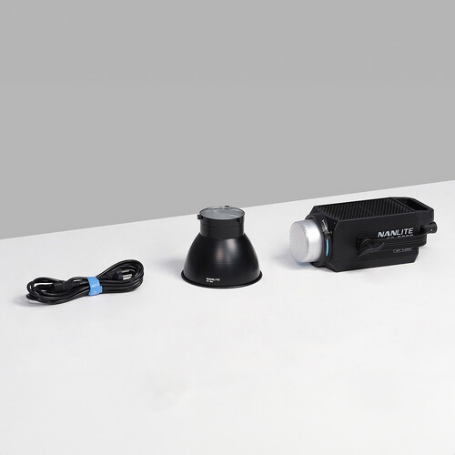 Nanlite FS-300C led rgbw Spot Light