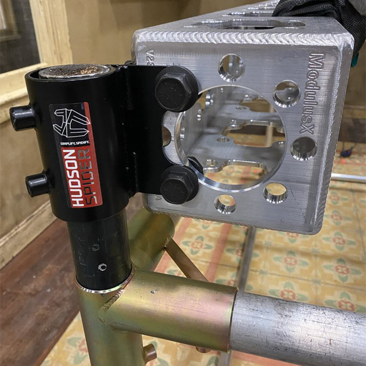 MIGHTYMODS MOD CORNER SPEEDRAIL "KOALA" 1 1/4"