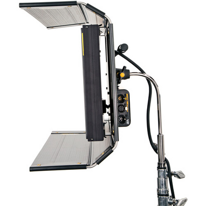 Kino Flo - KIT-DL20XBU - Diva-Lite 20 LED DMX Kit, Univ w/ Soft Case (Includes Diva-Lite 20 LED DMX Fixture, Louver 90°, Baby Receiver (16mm), Soft Case)