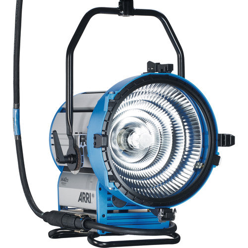 ARRI 2500W/2.5K Compact Lumière Tête Avec Porte de Grange ARRI 2500W/2.5K Compact Lumière Tête Avec Porte de Grange