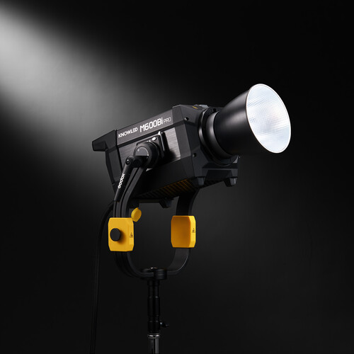 Godox - M600BI Pro - COB Light Bi color（with carry case）