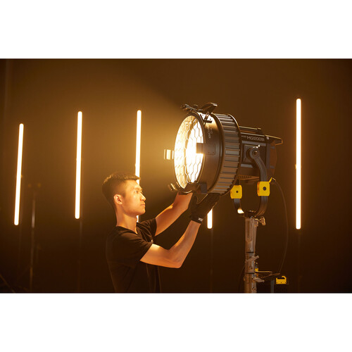 Godox - MG1200BI K1 - KNOWLED Bi-Color LED Light MG1200BI with 3 reflectors 45°, 30°, 60°