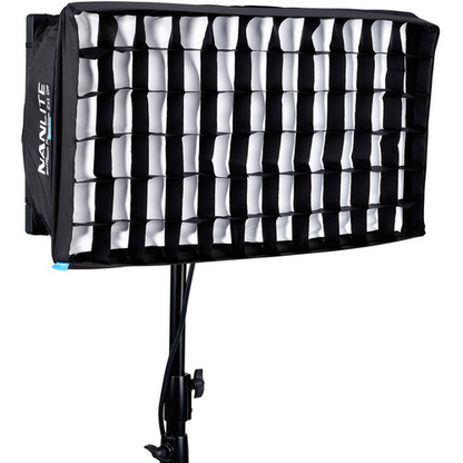 Nanlite PavoSlim 120C included softbox& eggcrate, lumenradio