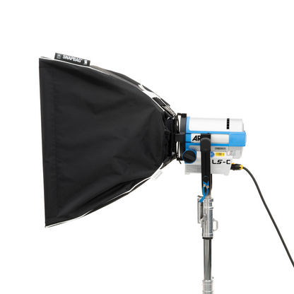 SNAPBAG® Universal SMALL for Barndoor 5 to 7 inch includes: Half Grid Diffusion w/ Storage Bag
