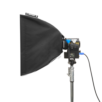 SNAPBAG® Universal SMALL for Barndoor 5 to 7 inch includes: Half Grid Diffusion w/ Storage Bag